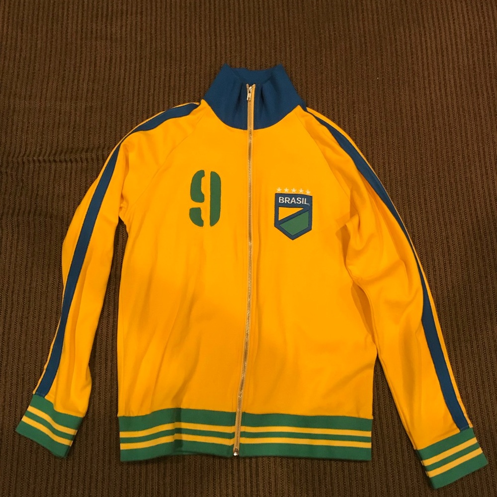 Brazilian soccer jacket small fórum tufi duek